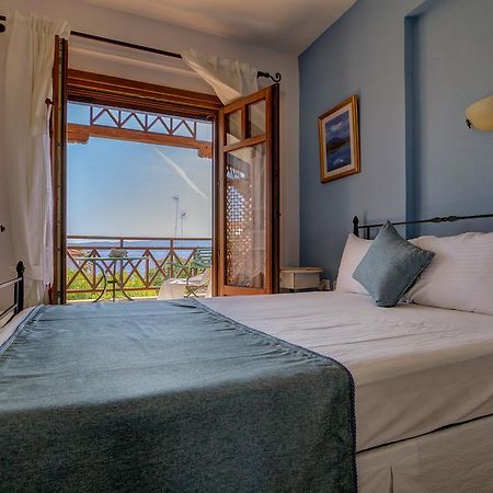 Niriides Hotel Ammouliana Buitenkant foto