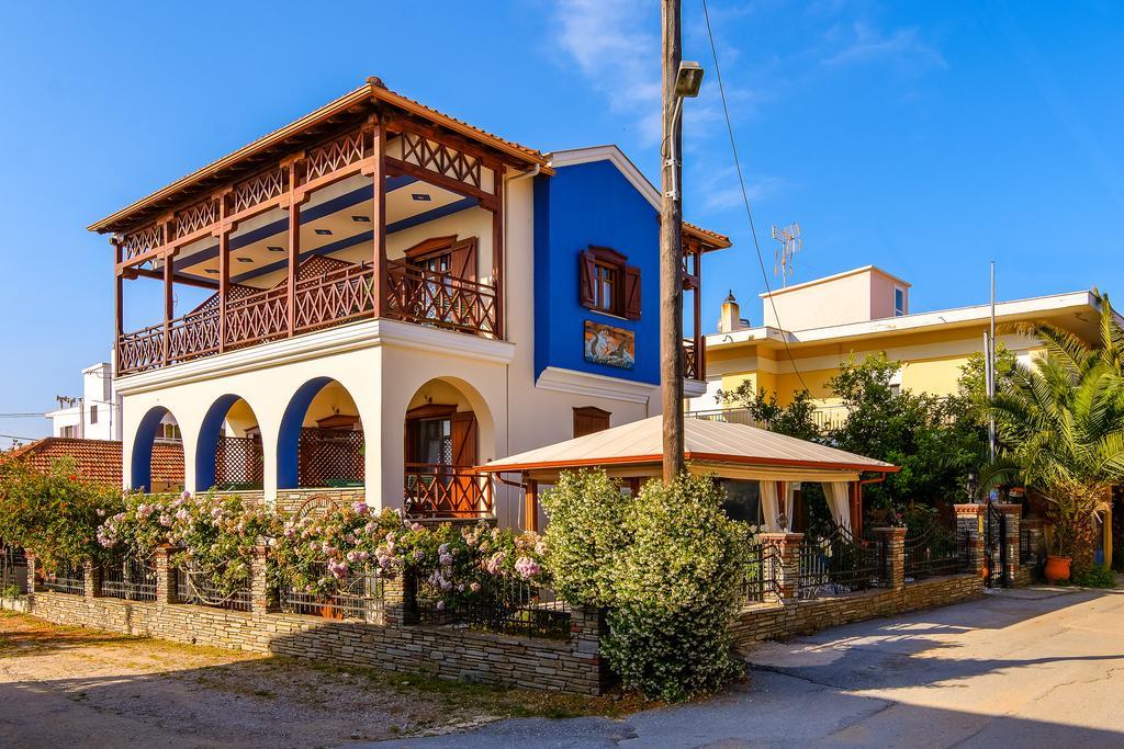 Niriides Hotel Ammouliana Buitenkant foto